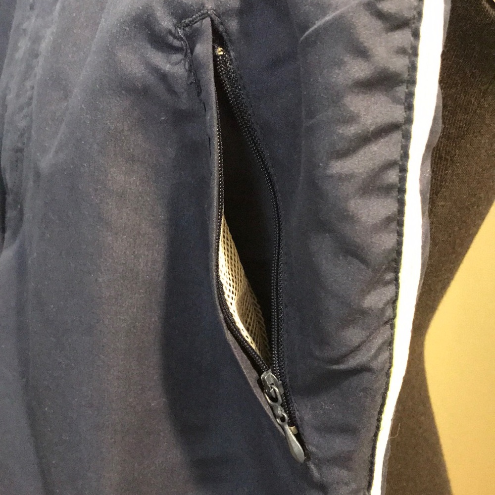 pants - Picture 2 of 6